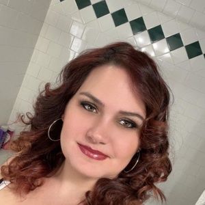 Meet your Posher, Suzy